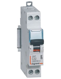 DISJONCTEUR P/N 32A VIS...